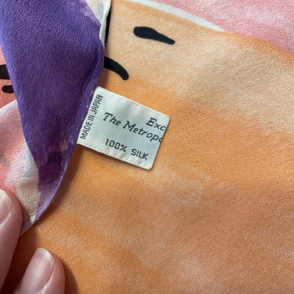 Metropolitan Museum of Art silk scarf - Picture 13 of 14